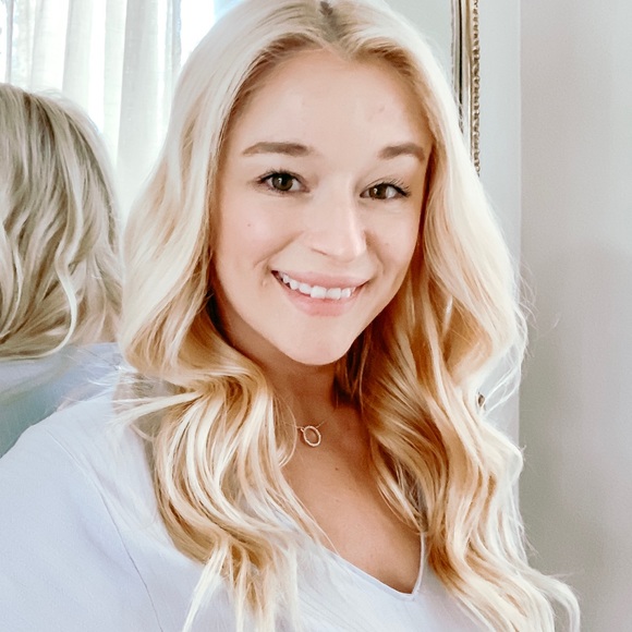 Meet your Posher, Marie - Picture 1 of 1